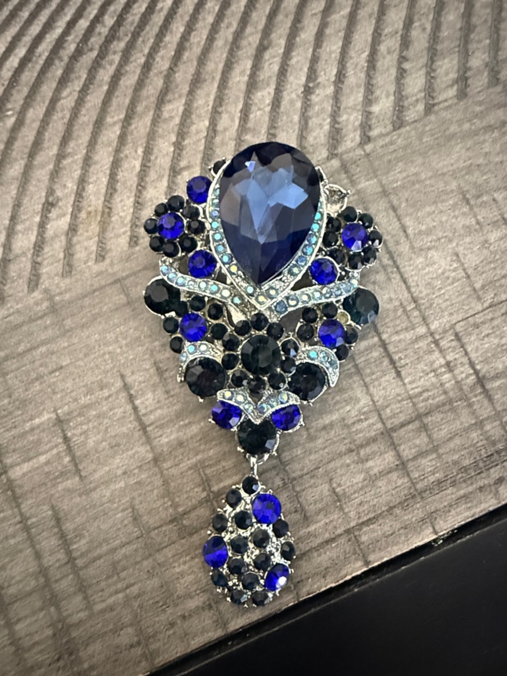 Blue Crystal Teardrop Pendant Brooch - Women Jewelry